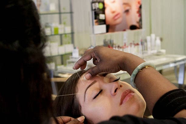 Face Cleanup + D Tan + Threading