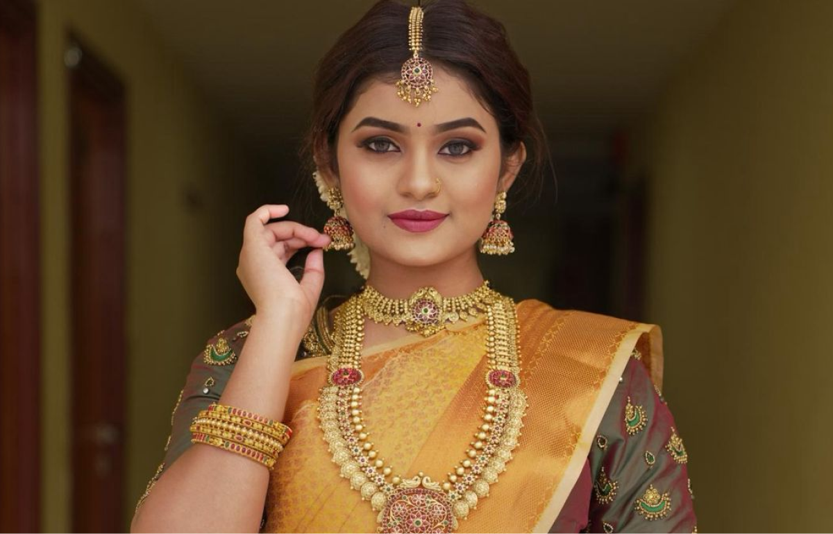 Classic Engagement Makeup Pallavaram